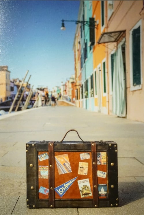 traveling suitcase study abroad